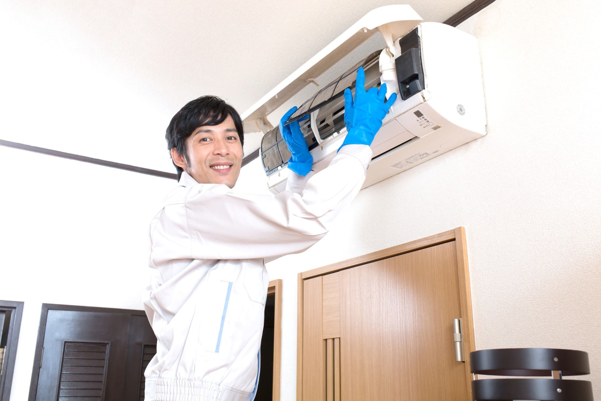エアコンの掃除 | 東京都北区のハウスクリーニングならトータルライフサポートシステム